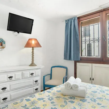 Estudio El Olivo Apartment *
